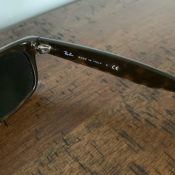 Ray-Ban New Wayfarer Tortoise Sunglasses - Picture 4 of 7